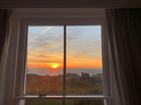 Georgian 5 storey house, seaviews, cinema room